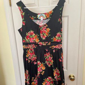 Ruby Belle Black Floral dress with size zip and pleated waist, size UK14/US12